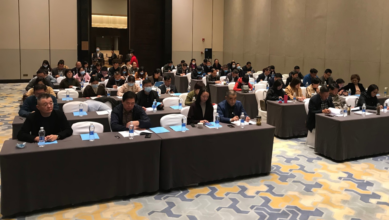 6374151032452764843185810