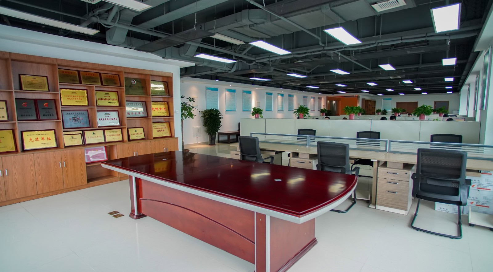 6374151083008233593436794