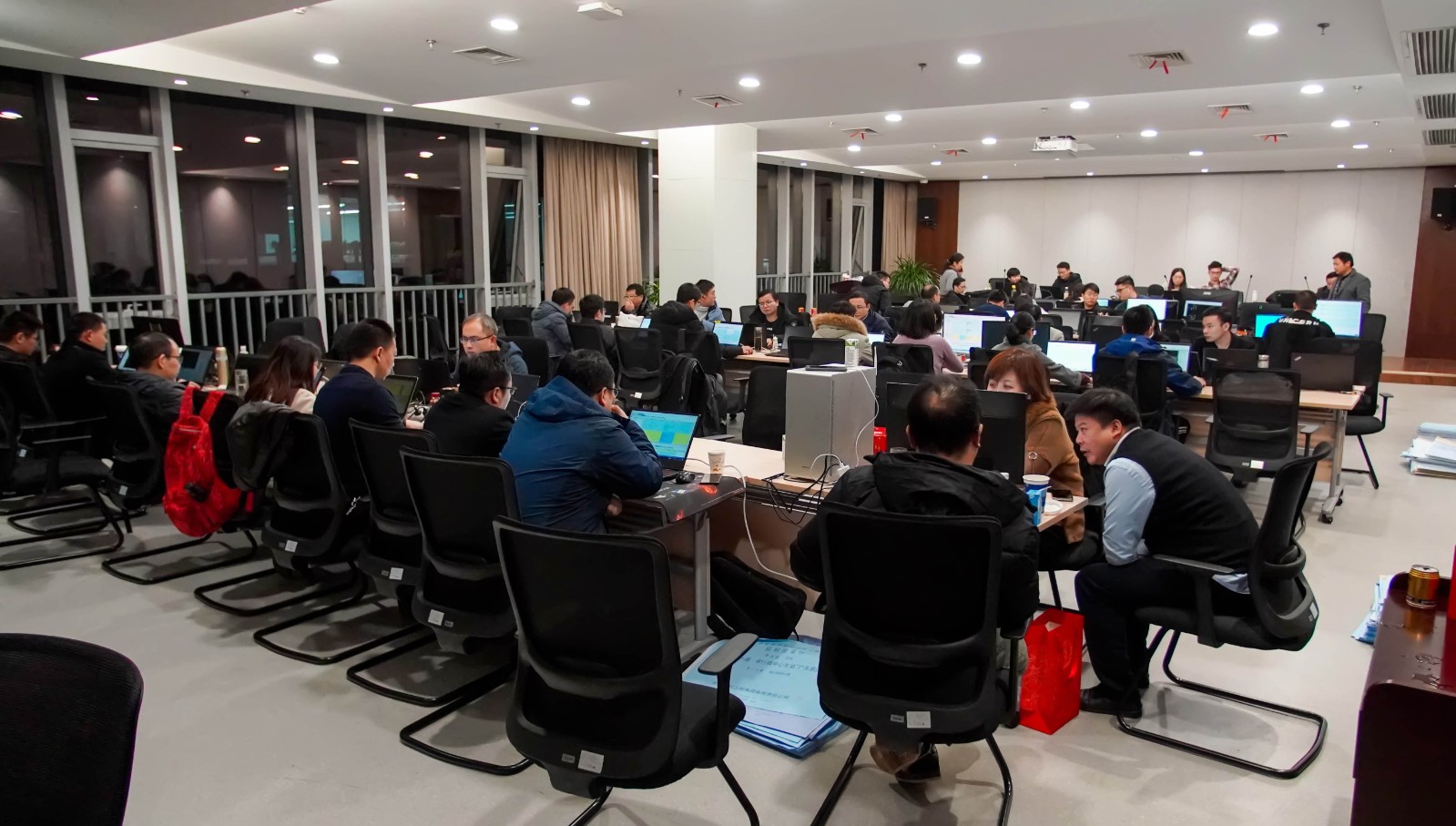 6374233199858142188461181