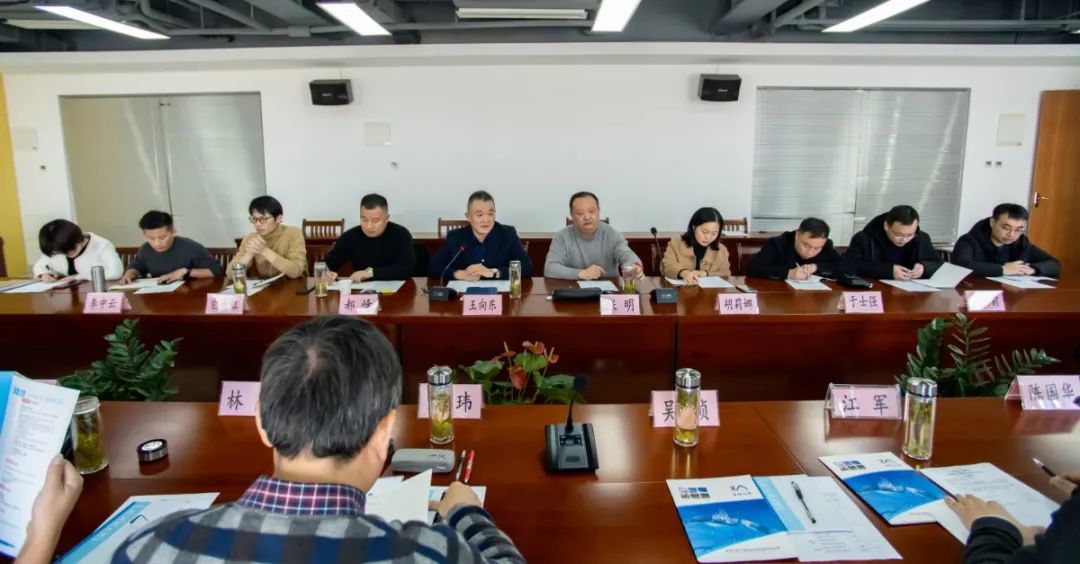 b13132548723203869766QBX